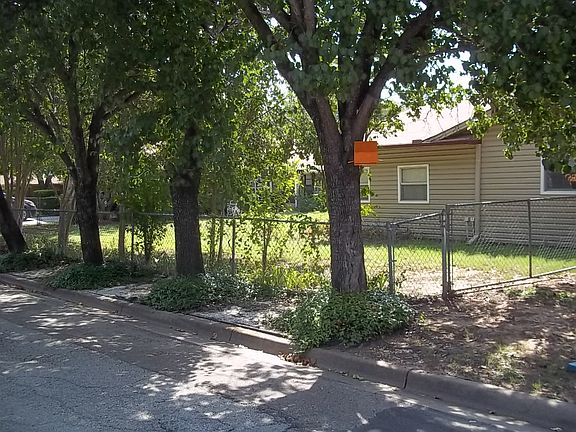 4th image of 101 Oak Forest Dr