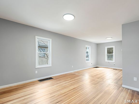 4th image of 20 George Street