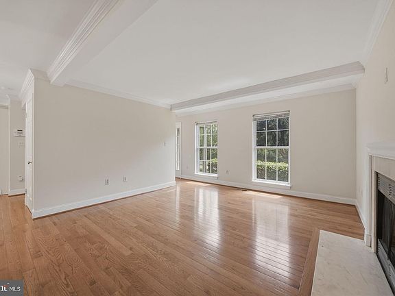 3rd image of 3564 Veronica Ln