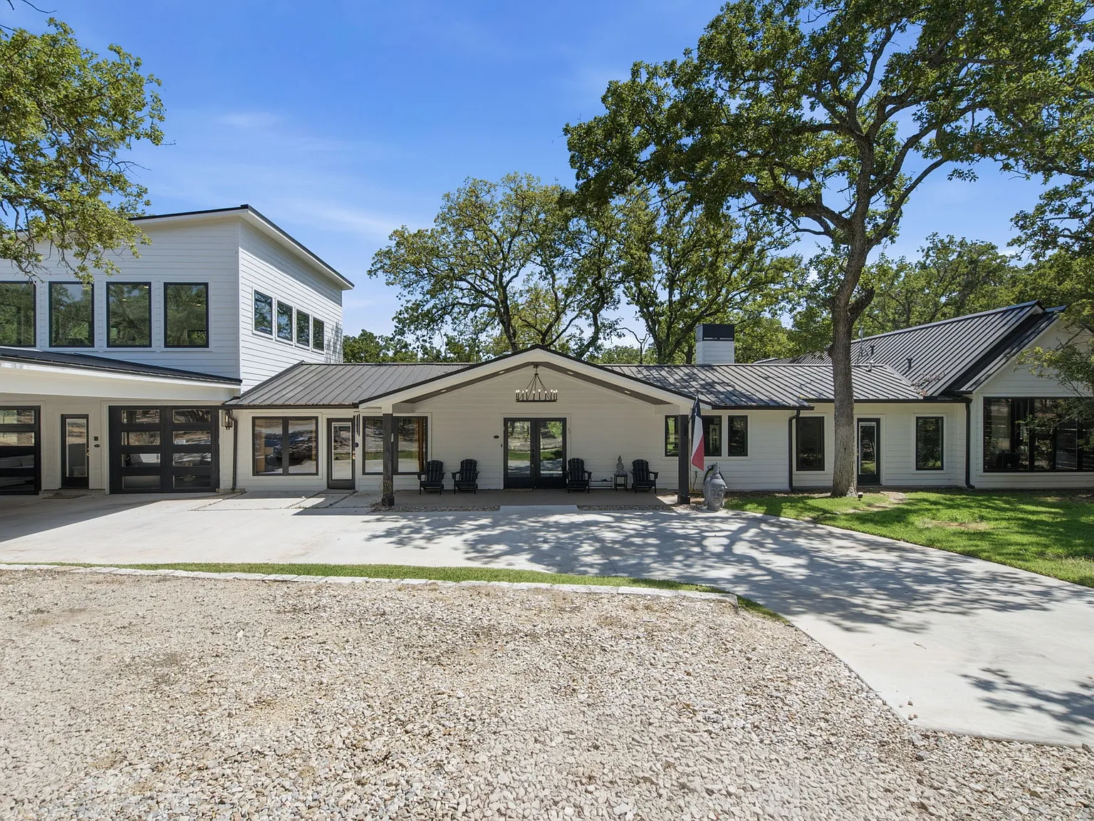 Greenbriar St, Weatherford — Photo 1