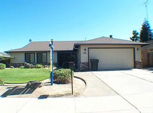 1106 W 4th St, Ripon, CA 95366