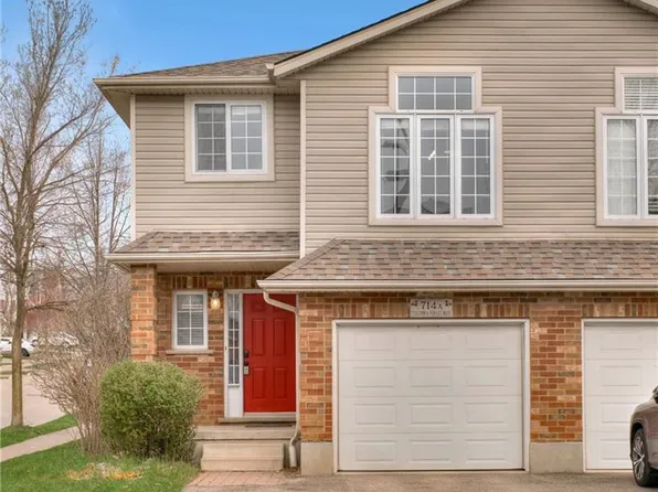714 Columbia Forest Blvd #A, Waterloo, ON N2V 2M4