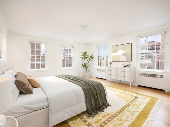 1001 Park Avenue image 10 of 16