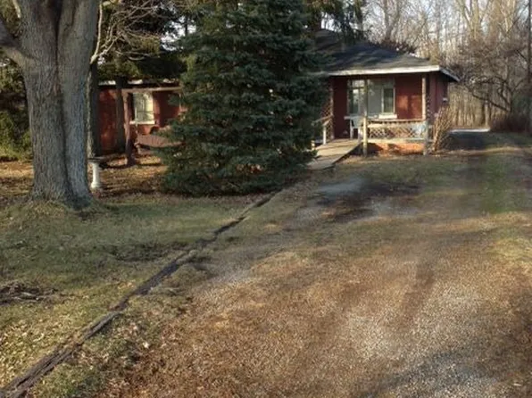 4640 W Erie Rd, Temperance, MI 48182