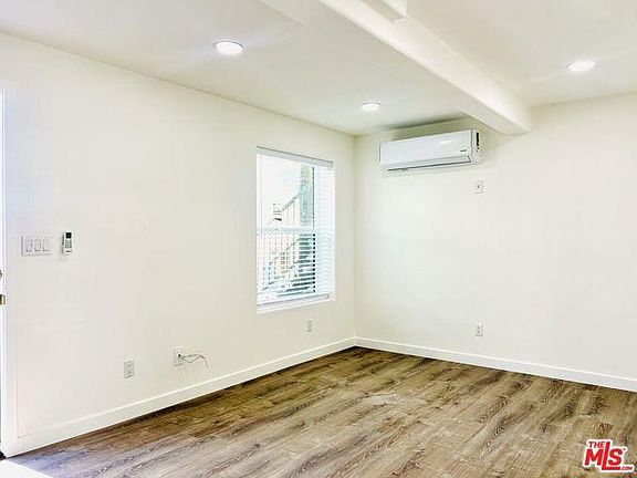 3rd image of 604 S Chevy Chase Dr #1/4