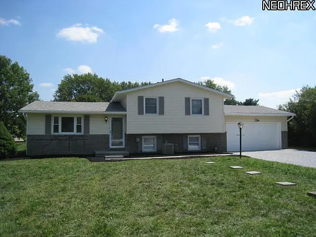 13646 Iris Ave NW photo 1