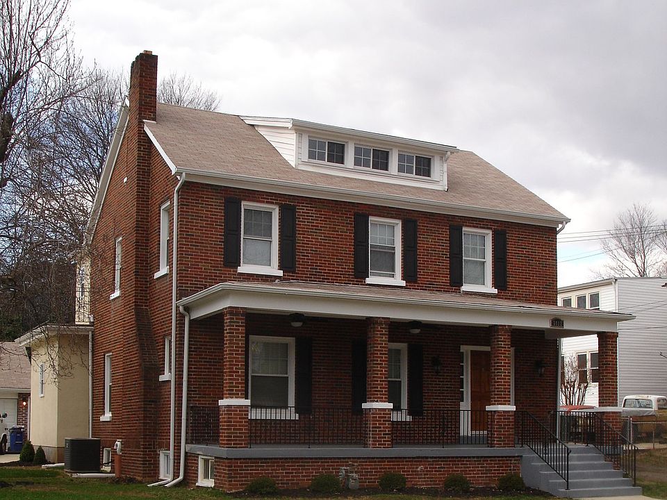 Front Brick Colonial