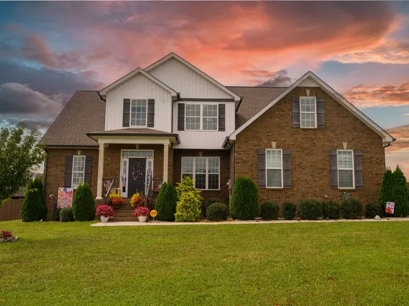 63 N Coventry Ct, Hillsboro, TN 37342