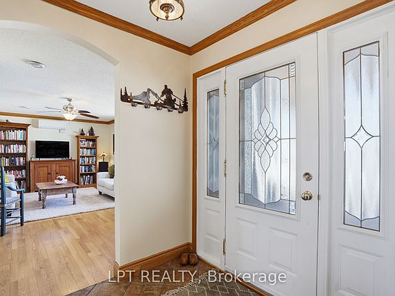 4th image of 10 Orchard St
