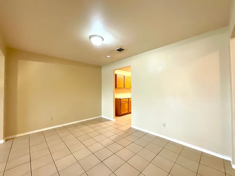 7560 Oak Chase — Photo 22