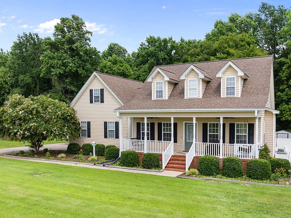 1st image of 104 Wakefield Drive