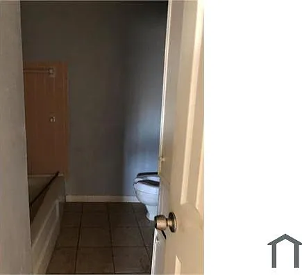 4118 Pickfair St #C — Photo 9
