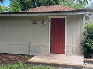 410 W Howry Ave #D, Deland, FL 32720