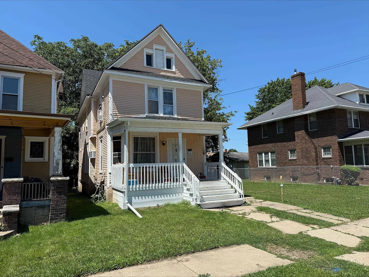 704 S Carroll Ave photo 1