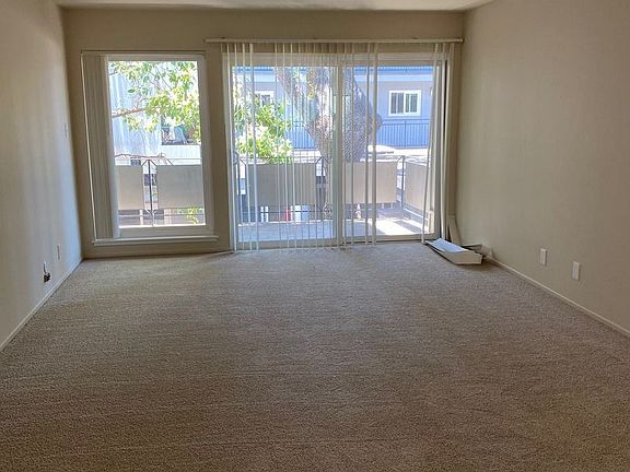 3rd image of 1540 Hudson St APT 201