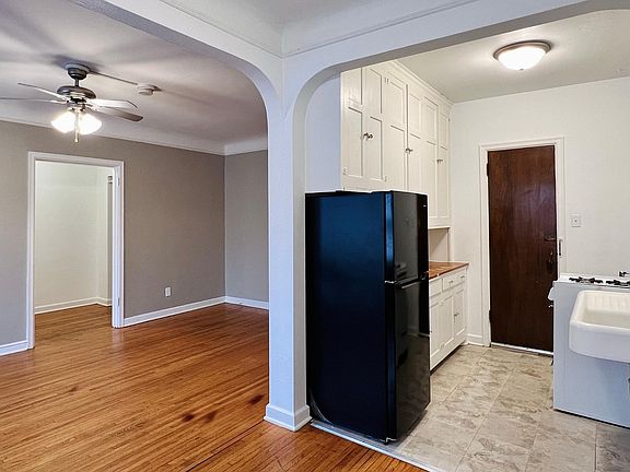 2nd image of 1728 2nd Ave S APT 105