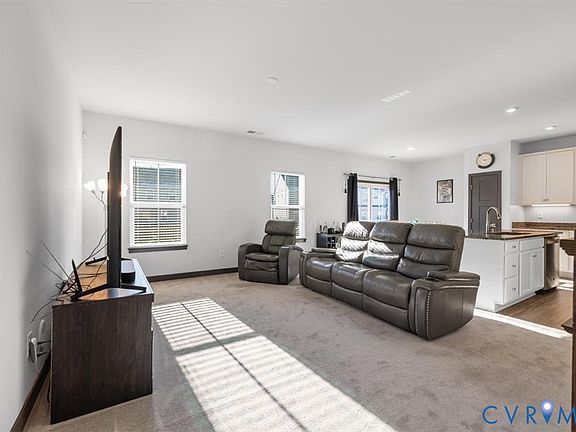 5th image of 9002 Spring Green Loop