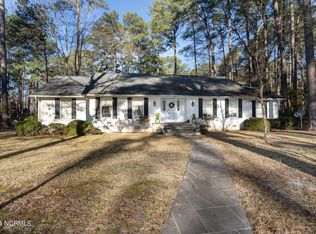 316 Cambridge Dr, Tarboro, NC 27886