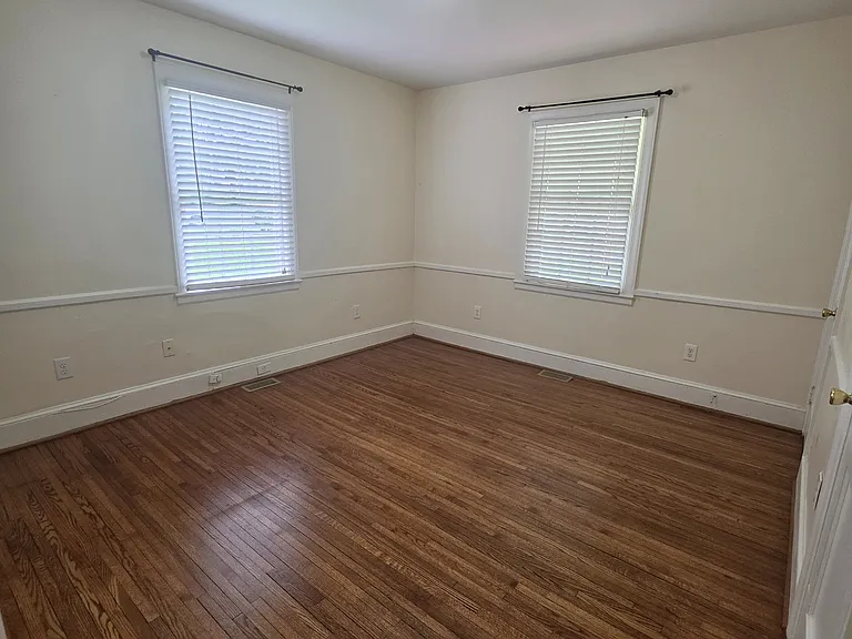 2976 Shady Ln — Photo 15
