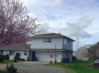 725 Renz Ln, Gilroy, CA 95020