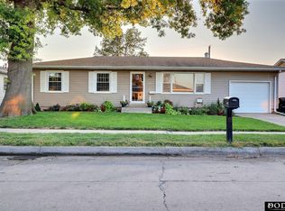 1645 Mayfair Ave, Fremont, NE 68025