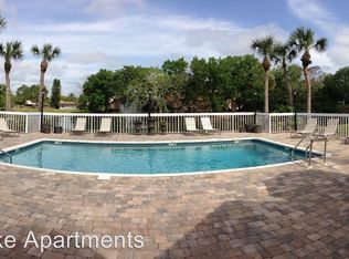 8123 45th Ct E APT 8, Sarasota, FL 34243