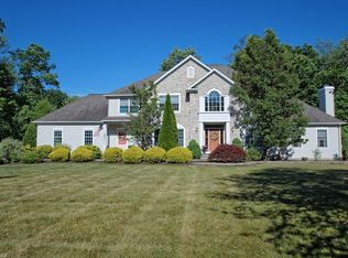 10505 Rocking Horse Trl, Kirtland, OH 44094