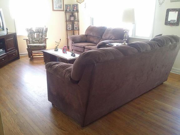 5th image of 272 E 38th St