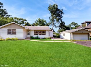 700 Gamble Dr, Lisle, IL 60532