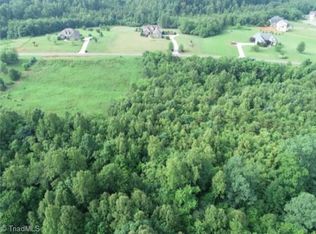 200 Riverchase Rd, Pinnacle, NC 27043