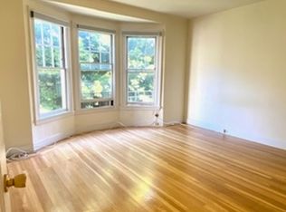 1925 Chestnut St, San Francisco, CA 94123