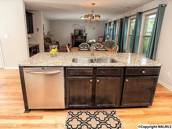 4th image of 2416 Belltown Dr