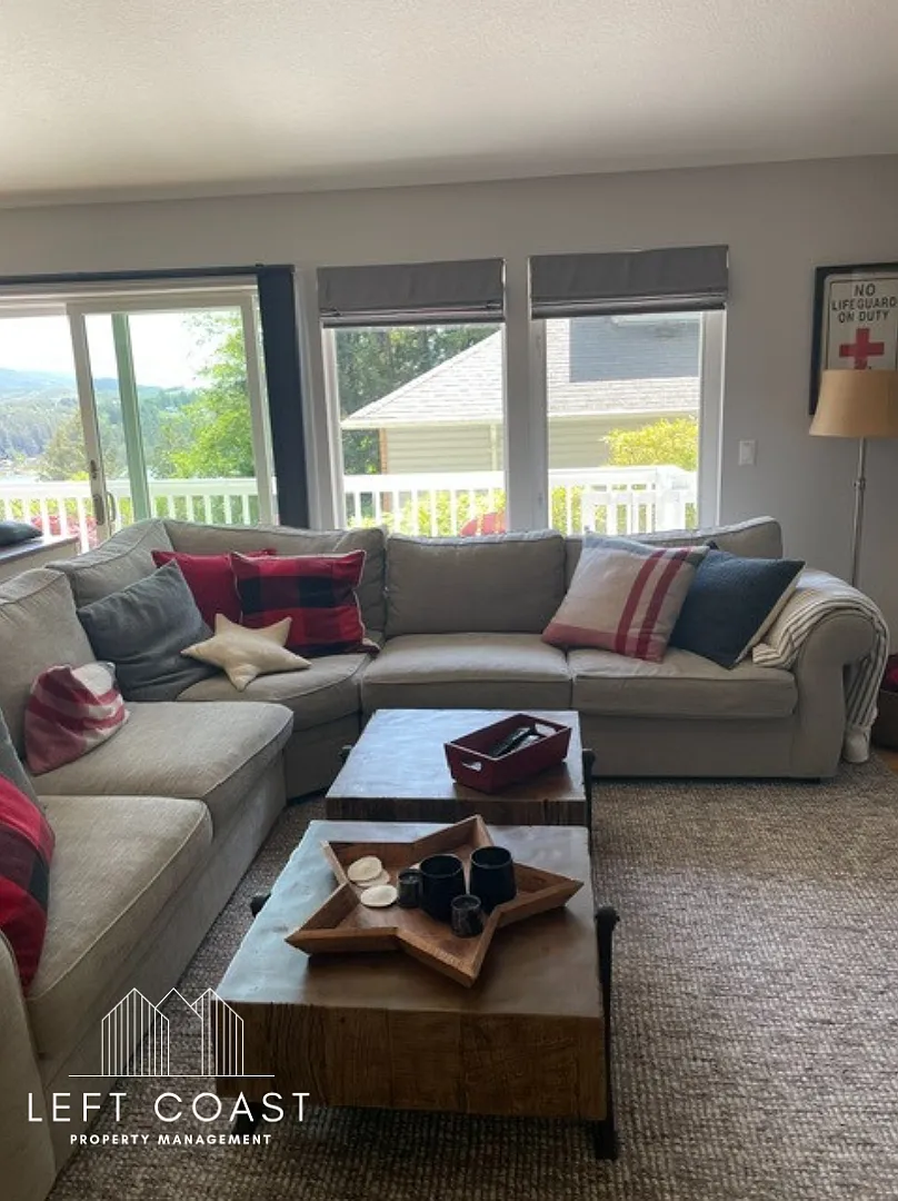 1545 Northeast Regatta Way - 1 — Photo 4