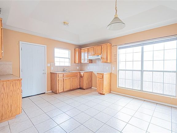 4th image of 2808 Diedorf Dr