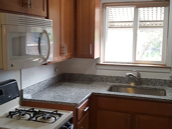 3rd image of 5160 N Elston Ave APT 2