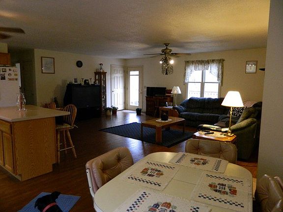 5th image of 575 Mitchell Valley Dr