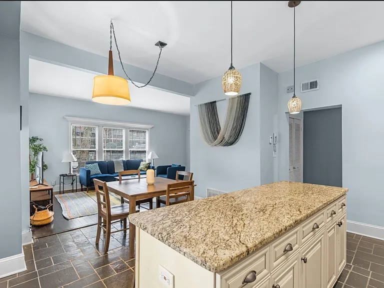 Juniper Place Condominiums — Photo 18