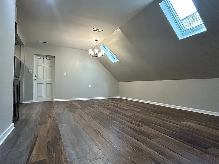4834 N Ridgeway Ave #3 — Photo 5