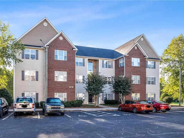 3716-1D Spanish Peak Dr, High Point, NC 27265