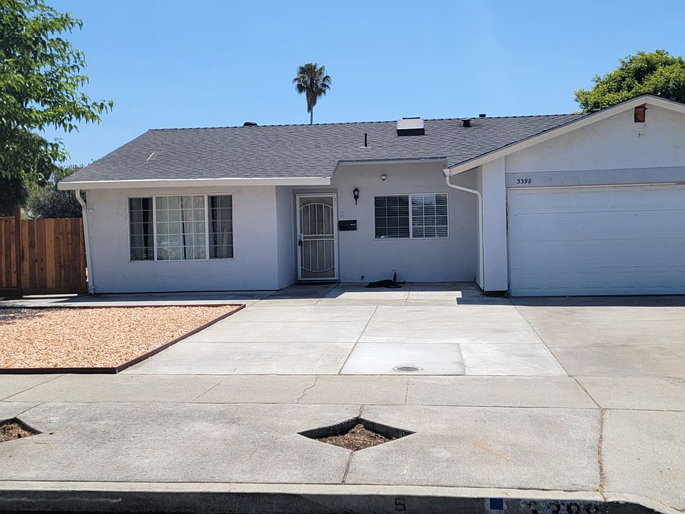 1st image of 3398 Gawain Dr