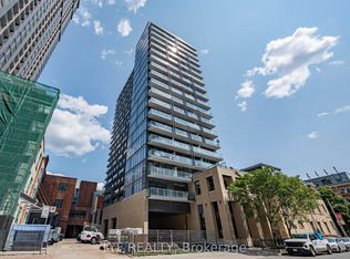 105 George St #402, Toronto, ON M5A 0L4
