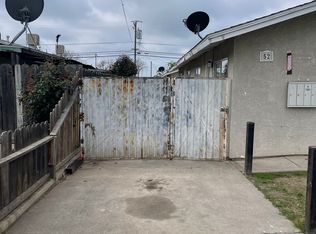 52 E 12th St APT 2, Merced, CA 95341