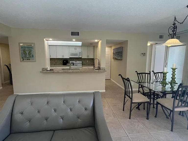 450 Egret Cir #9203 — Photo 8
