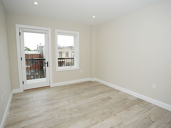 5th image of 31-77 37th St #4C