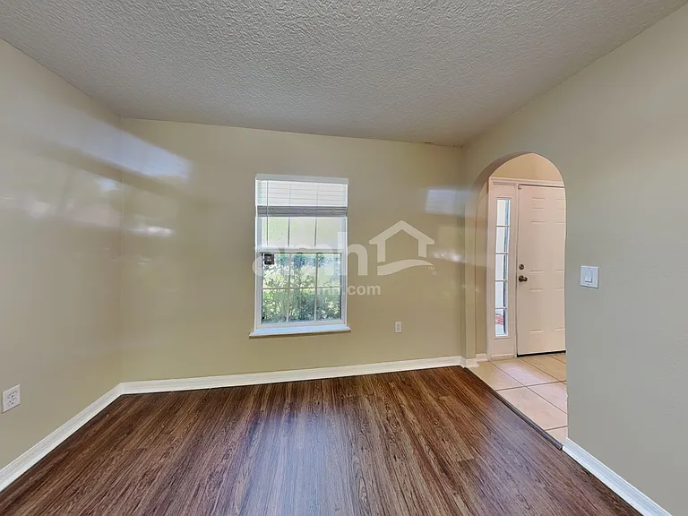 162 Crown Colony Way — Photo 7