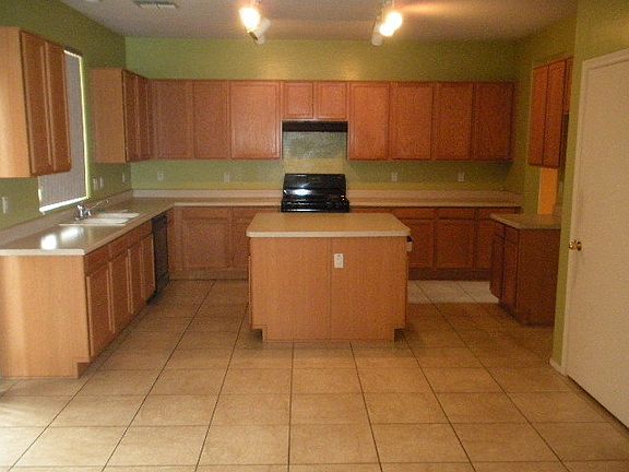 4th image of 4703 N 95TH Drive
