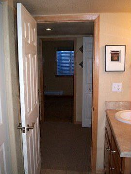 Downstairs 3//4 bath