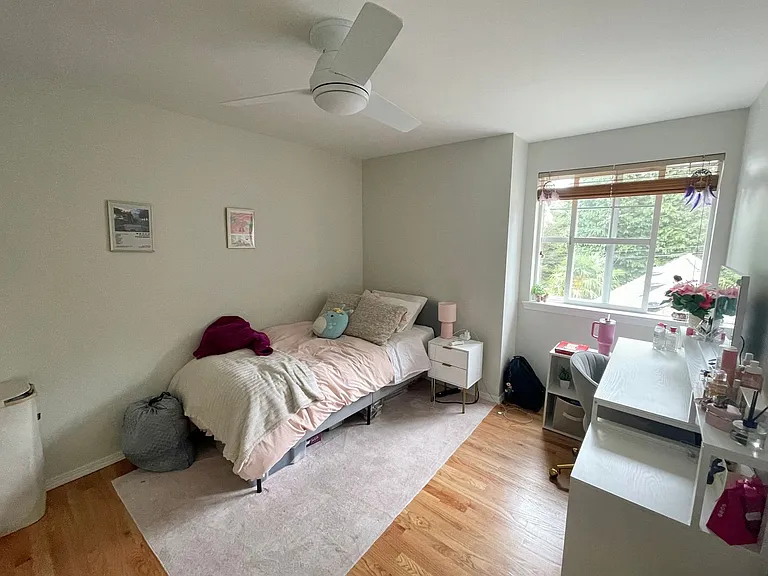 807 NE 98th St — Photo 25