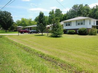 3516 Park Ln, Rainbow City, AL 35906