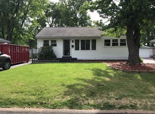 550 Saint Christina Ln, Florissant, MO 63031